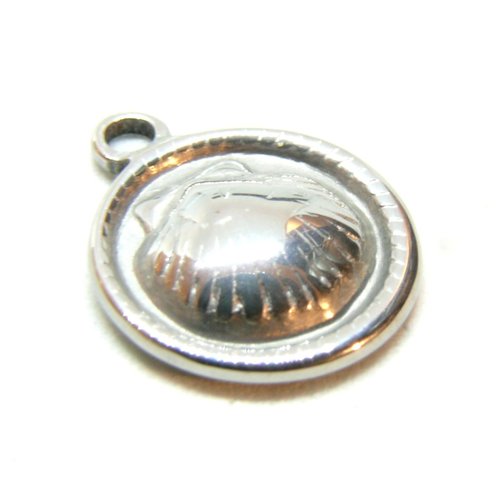 Ps11916582 pax 1 pendentif, médaillon avec coquille saint jacques, acier inoxydable 304, finition argenté