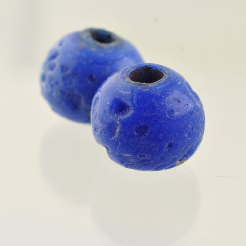 2 perles en verre bleu 15 mm