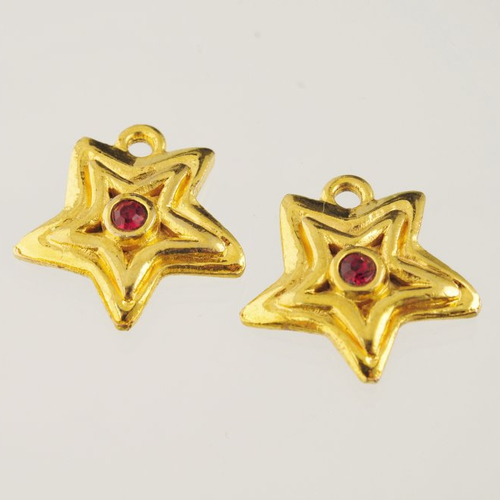2 breloques dorées étoile 23 mm avec strass rouges