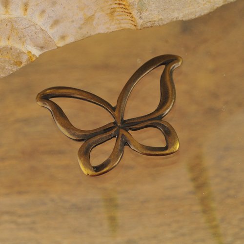 Pendentif ou intercalaire papillon bronze