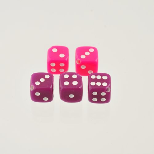 5 perles carrées forme dés rose et violet