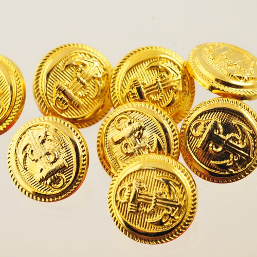 9 boutons dorés ancre marine 15 mm