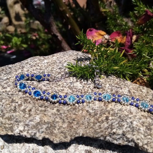 Bracelet gourmette tissé à l'aiguille perles perles toupies purecrystal  bleu bijoux fille bijoux femme