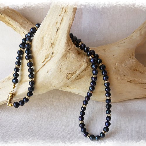 Collier en perles de culture bleues noires