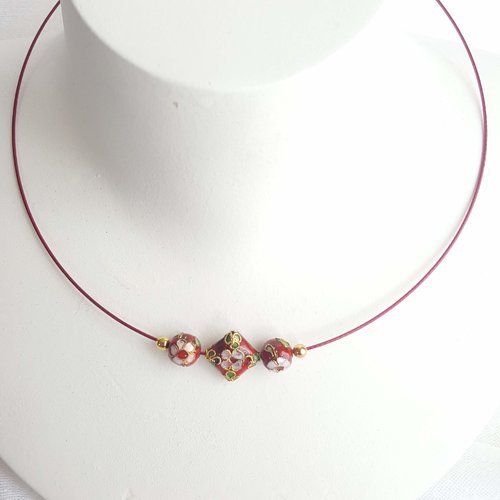 Collier ras de cou avec perles  chinoises cloisonnées  rouges