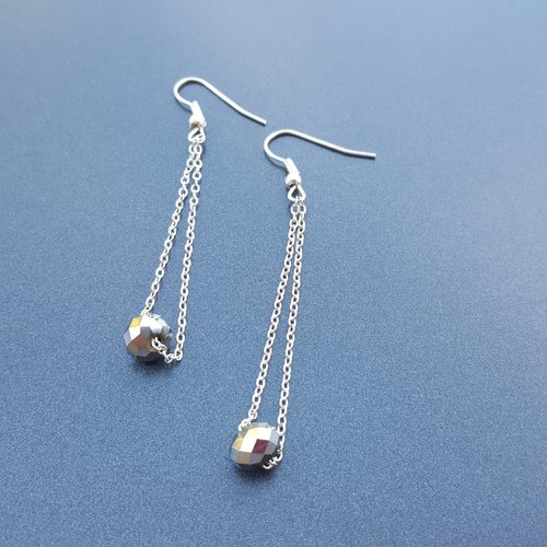 Boucles d'oreilles pendantes avec perle cristal swarovski grise argent