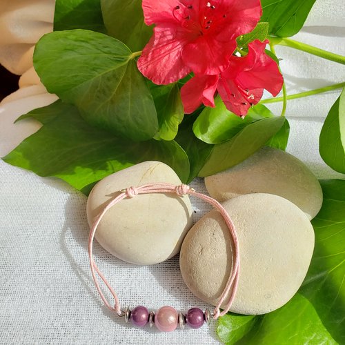 Bracelet cordon coton ciré et trio perles roses