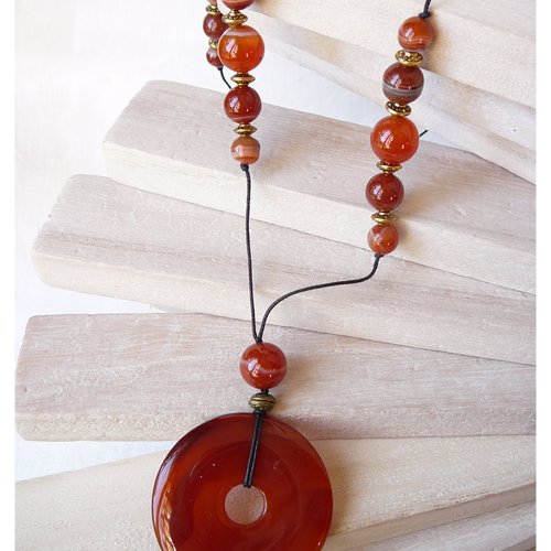 Collier sautoir en agate