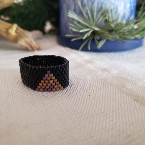 Bague en perles miyuki  delicas dorées et noir  iris