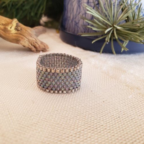 Bague gris irisé et argent en perles miyuki  delicas