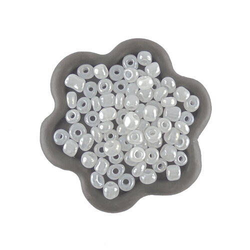 40grs perle de rocaille blanc nacré 4mm (57c)