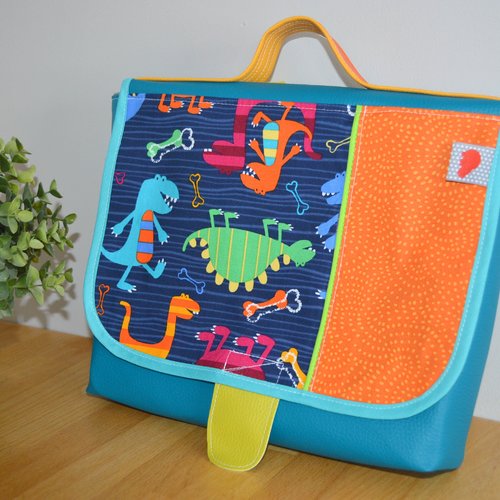 Cartable maternelle dinos multicolores