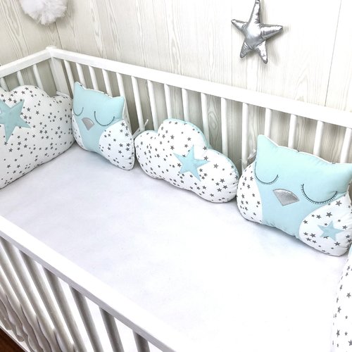 5 coussins pour tour de lit bébé ou autre usage, nuages bleu aqua et hiboux endormis