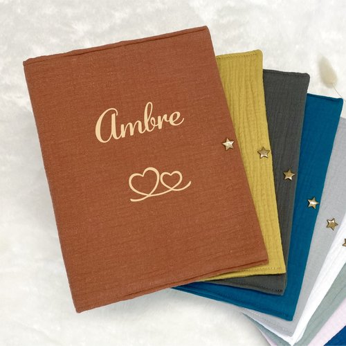 Protège carnet de santé terracota personnalisé, motif coeur