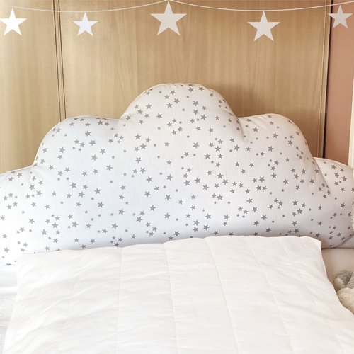 Tête de lit coussin nuage motif étoiles gris argent, pour tour de lit bébé ou lit cabane enfant, largeur 60, 70, 80 ou 90 cm