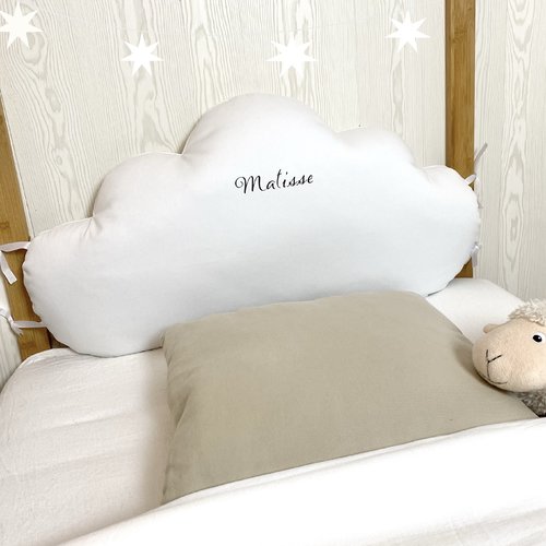Coussin nuage blanc personnalisable avec prénom pour tête de lit, largeur au choix: 60, 70, 80, 90cm.