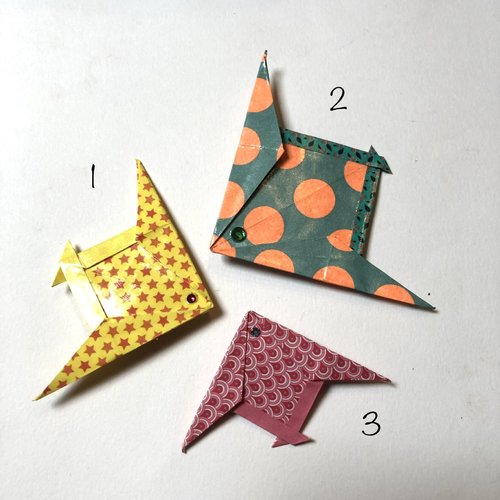 Broches poissons en origami