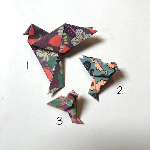 Broches colombes en origami