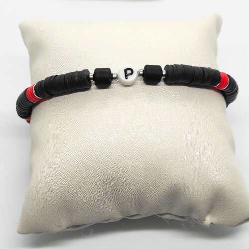 Bracelet élastique initiale prénom perles polymère noir et rouge taille personnalisée