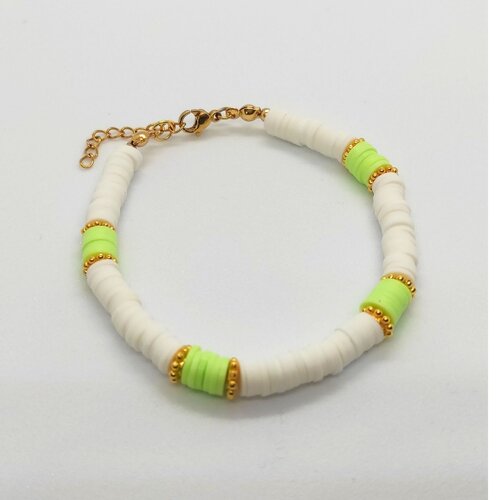 Bracelet perles heishi  polymère blanc et vert  fermoir acier inoxydable