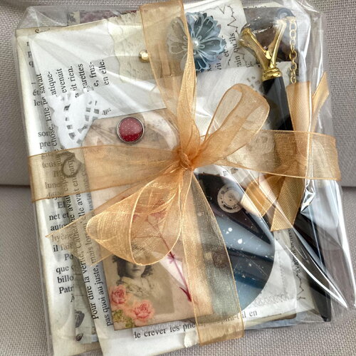 Coffret créatif vintage – carnet - accessoires scrapbooking – junk journal – papeterie artisanale – cadeau fait main