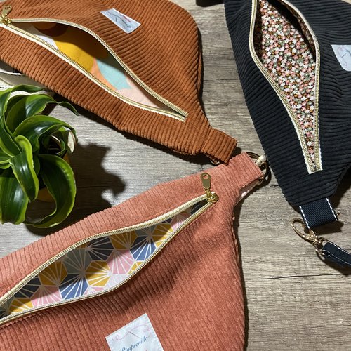 Sac banane en velours côtelé