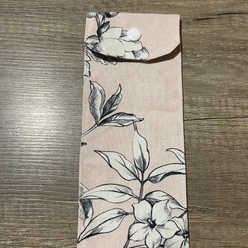 Etui pour brosse à dents rose
