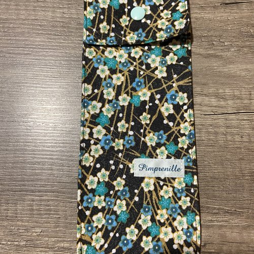 Etui pour brosse à dents marron