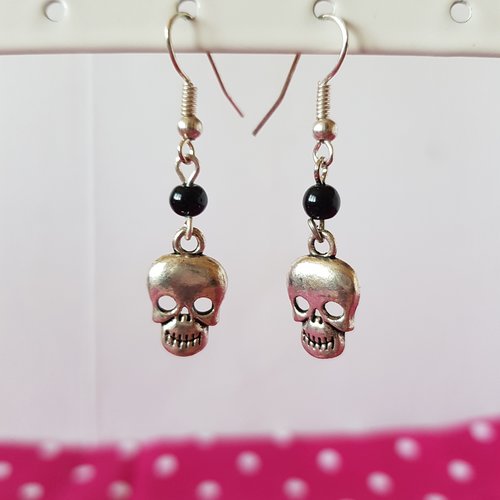 Petites boucles skull