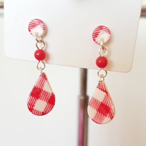 Puces d'oreilles petites gouttes vichy rouge