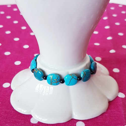 Bracelet perles bleues tréfilées