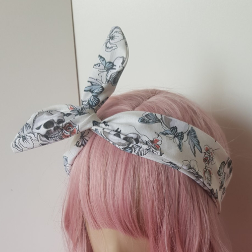 Bandeau à cheveux crâne et papillons