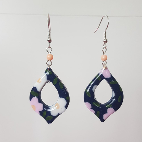 Boucles gouttes fleuris rose clair et marine