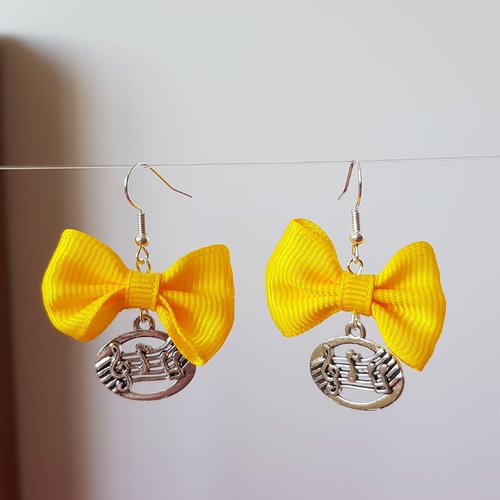 Mes nœuds musicaux jaune