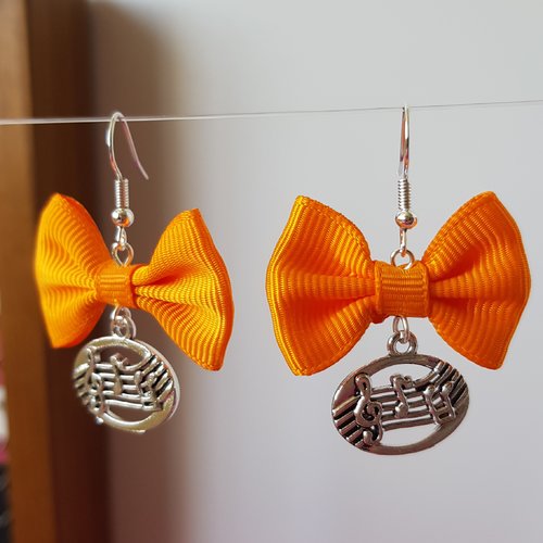 Mes nœuds musicaux orange