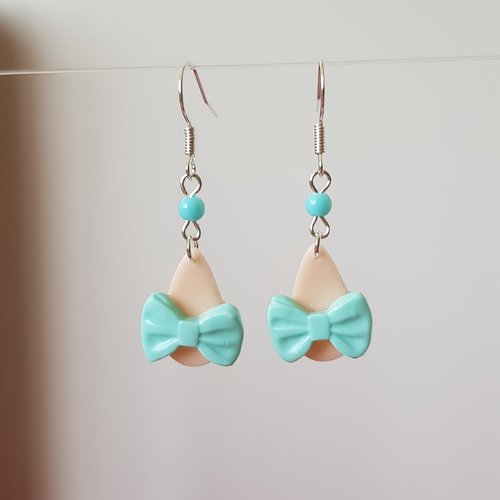 Boucles gouttes et nœuds abricot et menthe