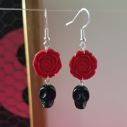 Boucles skulls & roses noires