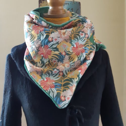 Echarpe chaude feuillage tropical