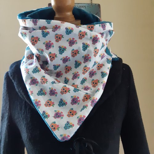 Echarpe crânes colorés