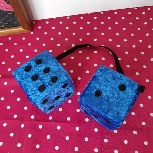 Fuzzy dices