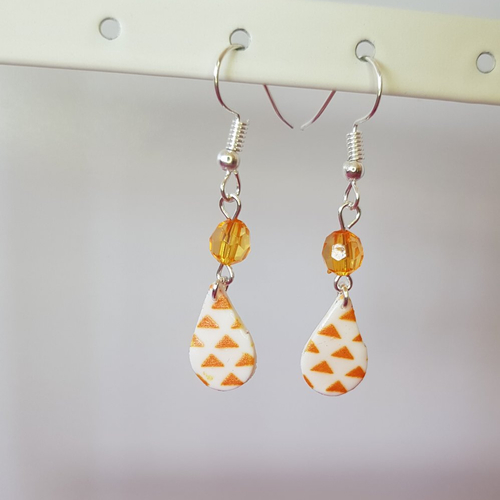 Boucles aux motifs ambre