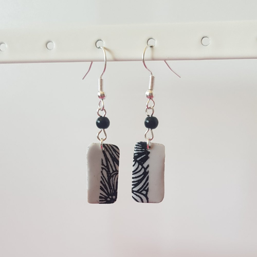 Boucles demi motifs