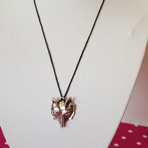 Collier loup noir