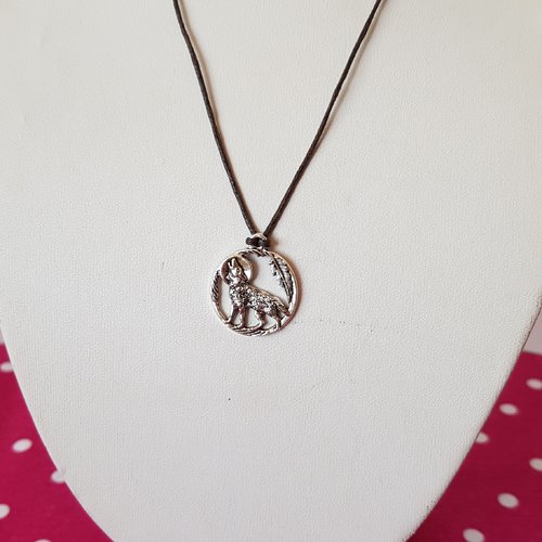 Collier plume et loup