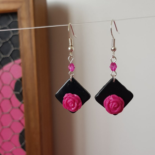 Boucles rose fuchsias