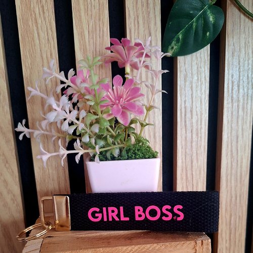 Porte clef "girl boss"