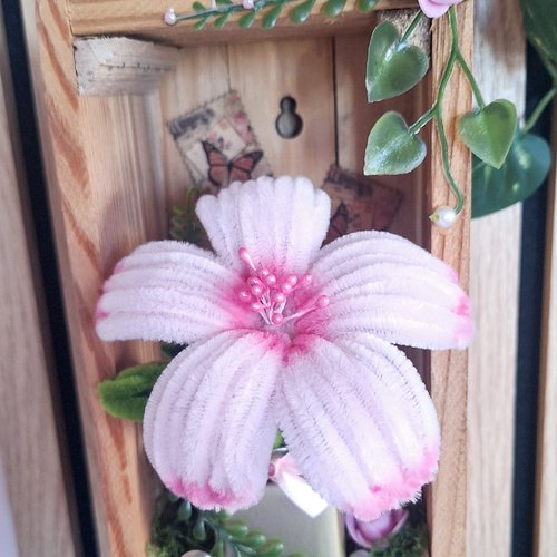 Cadre floral décoratif fait main