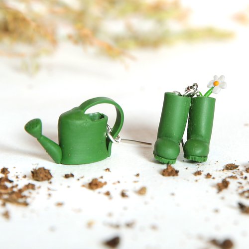 Panoplie de jardinière, botte et arrosoir - boucle d'oreille [passion-métier]