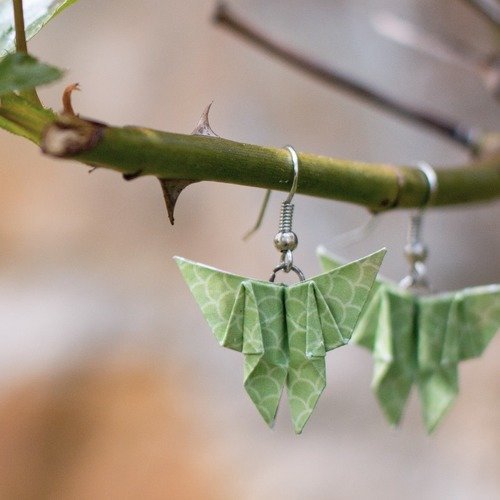 Papillons en origami - boucles d'oreilles pendantes