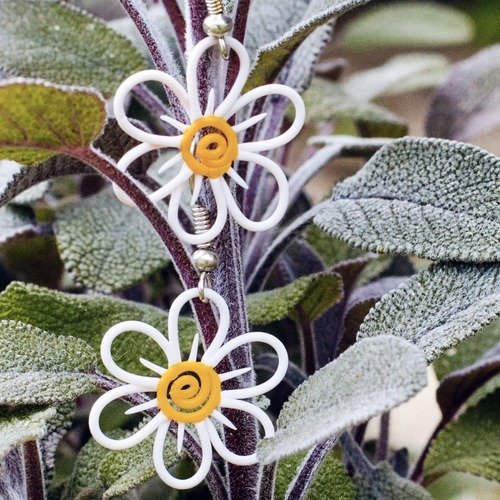 Marguerites, fleur des champs  - boucles d'oreilles pendantes